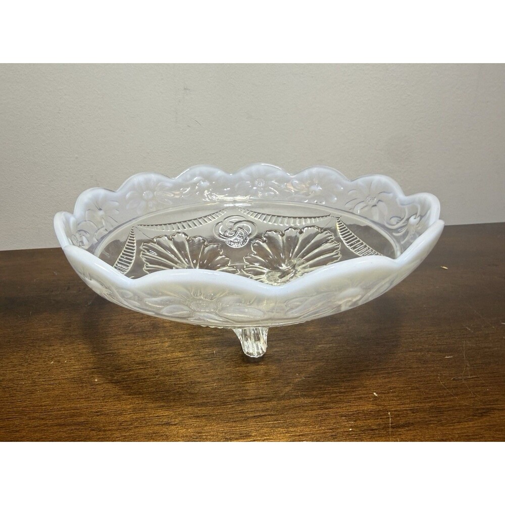 VTG Northwood White Opalescent 8” Footed Glass Bowl Ruffles & Rings Daisy Rim